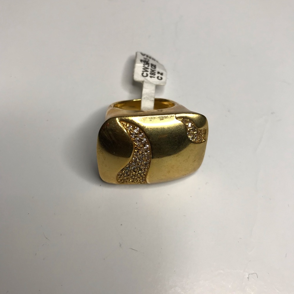 18GE and CZ Vintage Dome Ring Sz 7